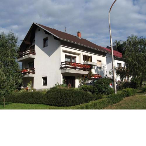 Apartments with a parking space Delnice, Gorski kotar - 15589