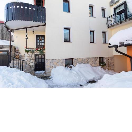 Apartments with a parking space Delnice, Gorski kotar - 20297