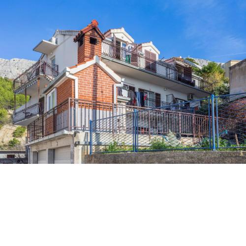 Apartments with a parking space Dugi Rat, Omis - 11443