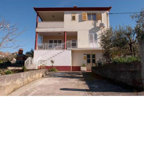 Apartments with a parking space Kali, Ugljan - 14590