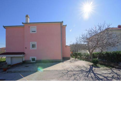 Apartments with a parking space Kastel Novi, Kastela - 20690