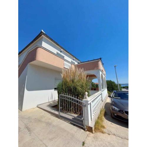 Apartments with a parking space Kraj, Pasman - 335