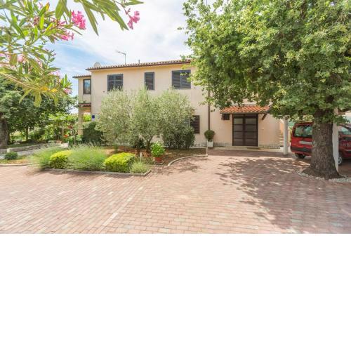Apartments with a parking space Kukci, Porec - 7166