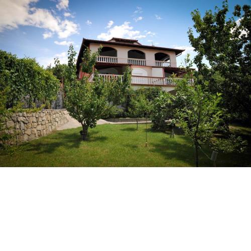Apartments with a parking space Lopar, Rab - 18001