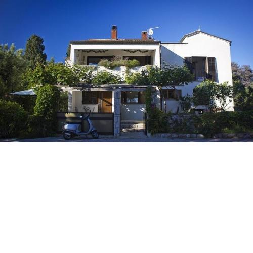 Apartments with a parking space Mali Losinj (Losinj) - 16903