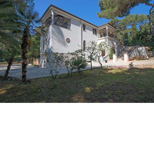 Apartments with a parking space Mali Losinj, Losinj - 19706