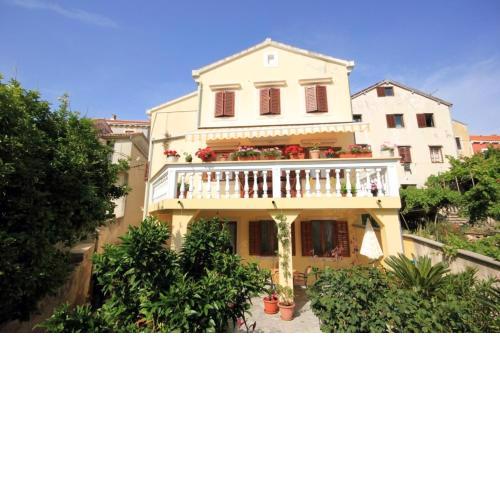 Apartments with a parking space Mali Losinj (Losinj) - 7940