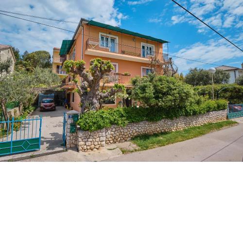 Apartments with a parking space Mali Losinj (Losinj) - 7972