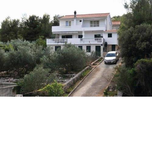 Apartments with a parking space Marina, Trogir - 13613