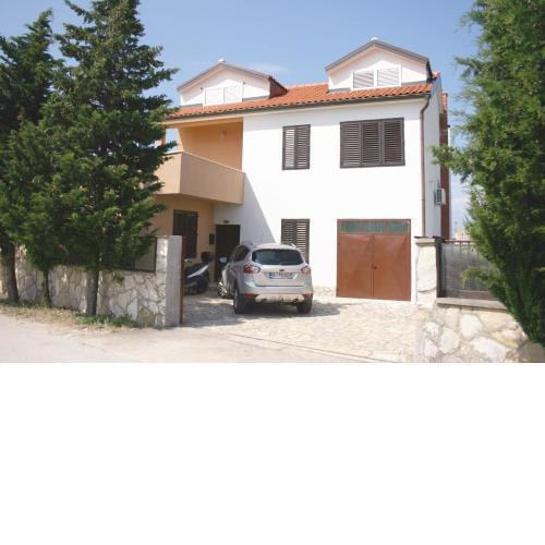 Apartments with a parking space Murter - 5122