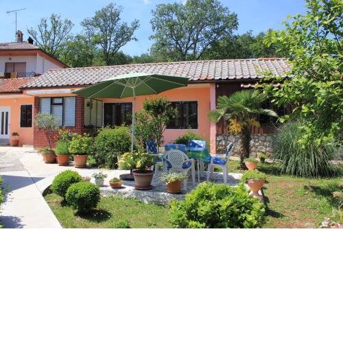 Apartments with a parking space Opric, Opatija - 7716