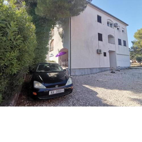Apartments with a parking space Pakostane, Biograd - 19947