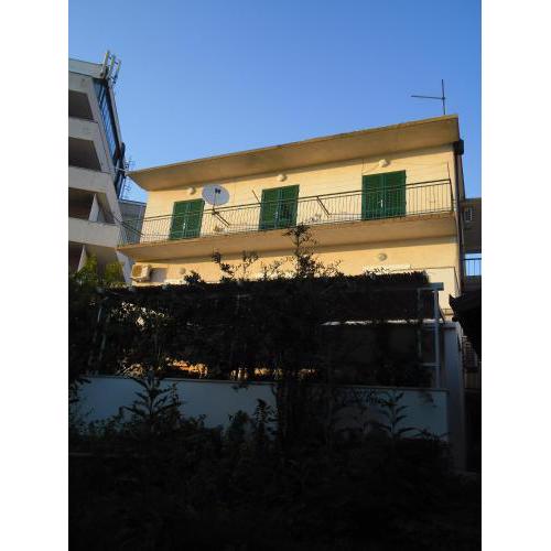 Apartments with a parking space Podgora, Makarska - 13989