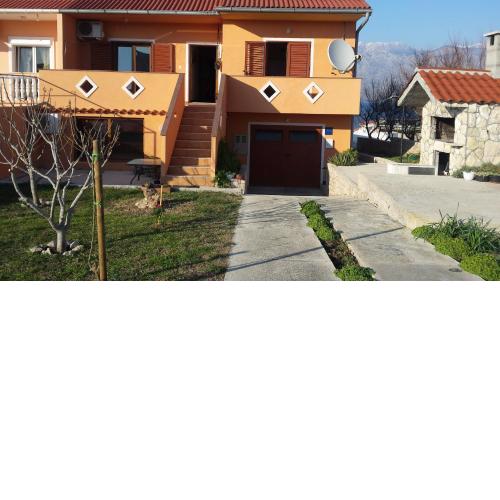 Apartments with a parking space Razanac, Zadar - 11476