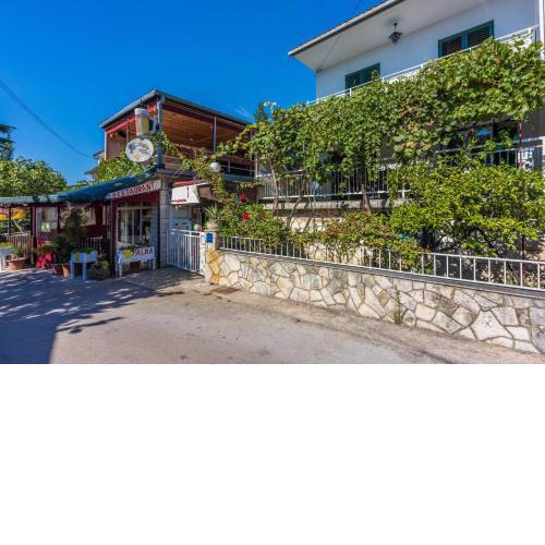 Apartments with a parking space Selce, Crikvenica - 19455