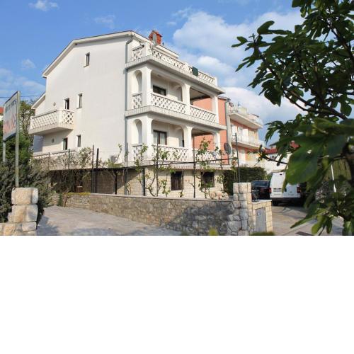Apartments with a parking space Selce, Crikvenica - 5287