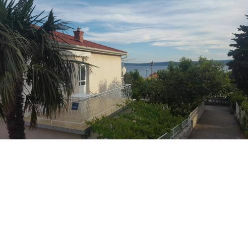Apartments with a parking space Selce, Crikvenica - 5475
