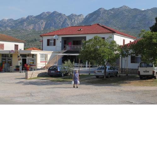 Apartments with a parking space Seline, Paklenica - 6628