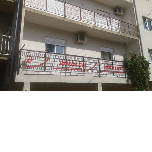 Apartments with a parking space Stanici, Omis - 11376