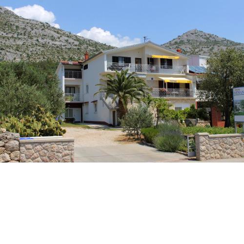 Apartments with a parking space Starigrad, Paklenica - 6527