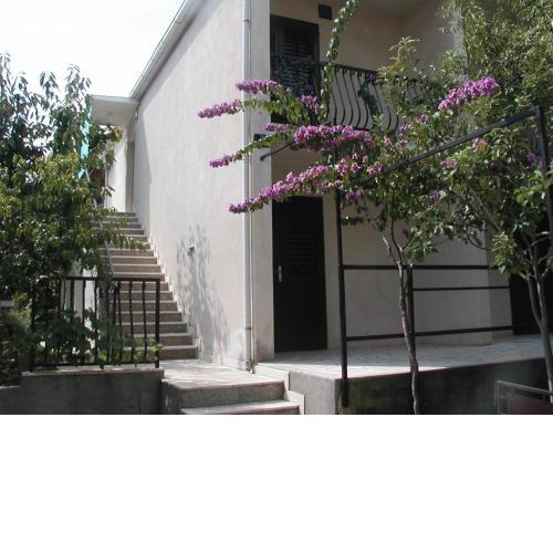 Apartments with a parking space Supetar, Brac - 14292