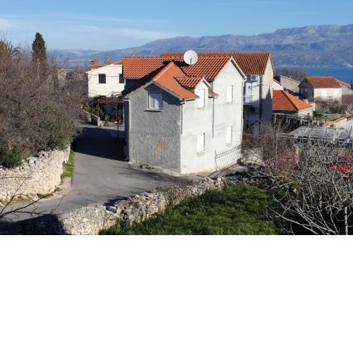 Apartments with a parking space Supetar, Brac - 6036
