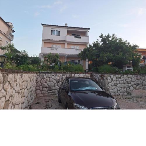 Apartments with a parking space Supetarska Draga - Donja, Rab - 15999