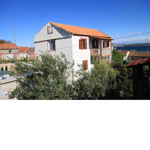 Apartments with a parking space Tkon, Pasman - 8411