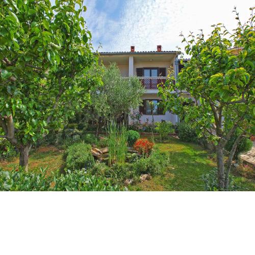 Apartments with a parking space Valbandon, Fazana - 20706