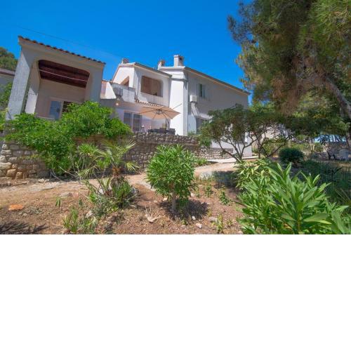Apartments with a parking space Veli Losinj, Losinj - 19700