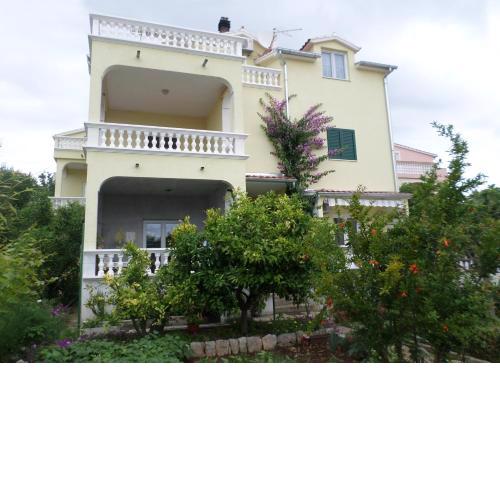 Apartments with a parking space Vodice - 16543