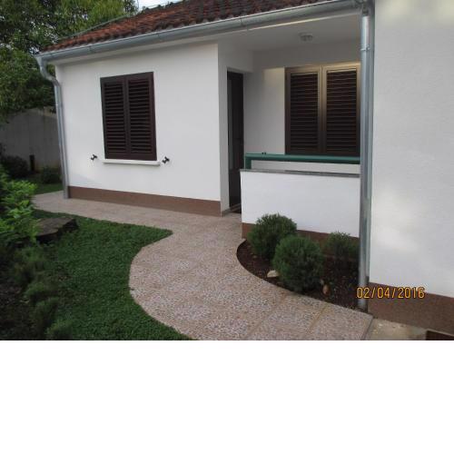 Apartments with WiFi Necujam, Solta - 12500