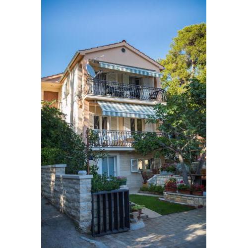 Apartments Zia