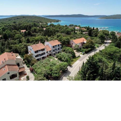 Apartments Zlatko