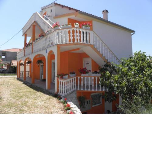 Apartments Zvone