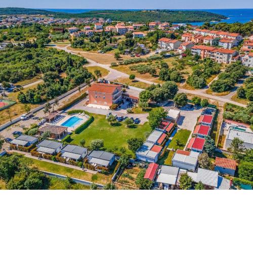 Attractive Apartment in Banjole near Fratarski Otok Island