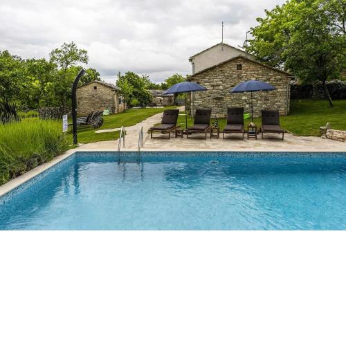 Attractive Stone Villa M-Mate with Pool - Privacy Guaranteed