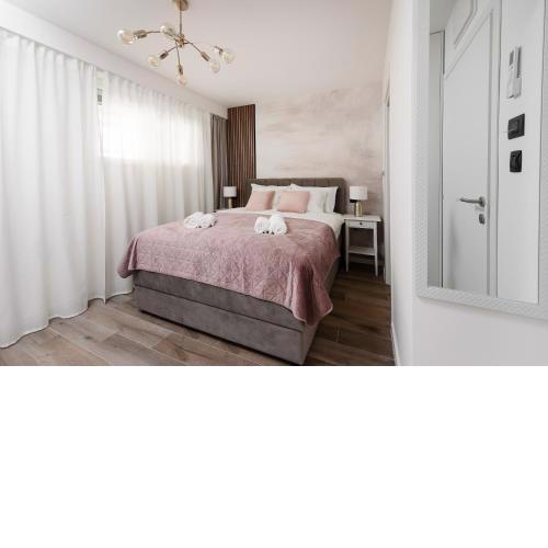 Aura Exclusive Apartment & Room
