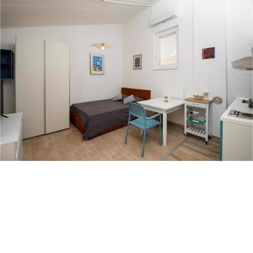 Awesome Apartment In Barbariga With Wifi