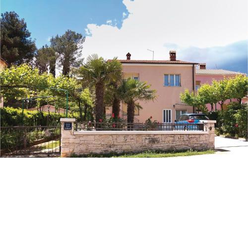 Awesome Apartment In Fazana With Kitchen