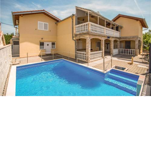 Awesome Apartment In Kakma With Wifi