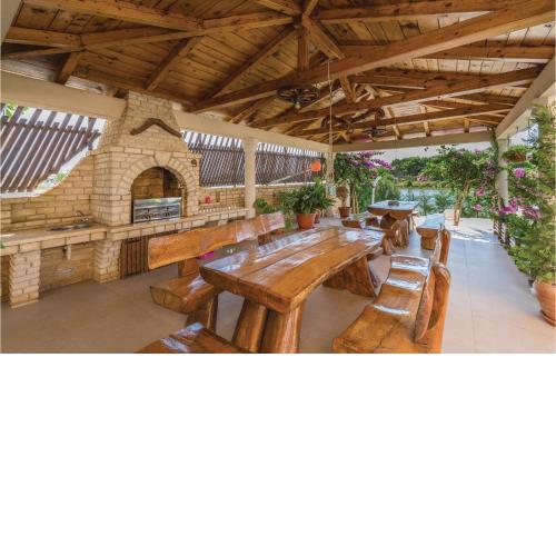 Awesome Apartment In Medulin With House Sea View