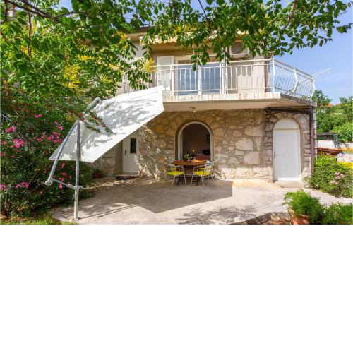 Awesome Apartment In Omisalj With Wifi