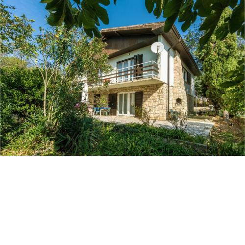 Awesome Apartment In Premantura With Wifi