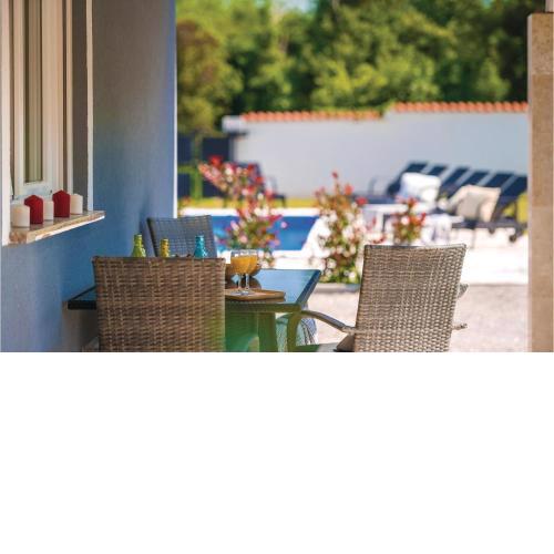 Awesome Home In Banjole With Wifi