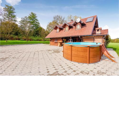 Awesome Home In Donja Stubica