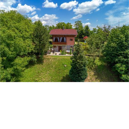Awesome Home In Dragovanscak With Sauna