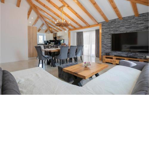 Awesome Home In Grubine With Sauna