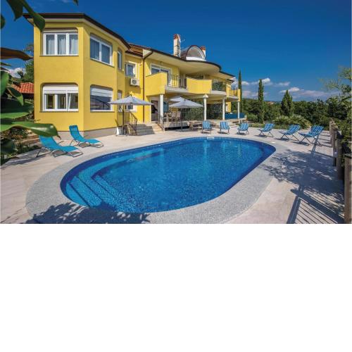 Awesome Home In Kostrena With Wifi