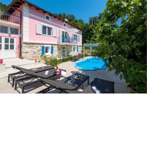 Awesome Home In Lovran With House Sea View